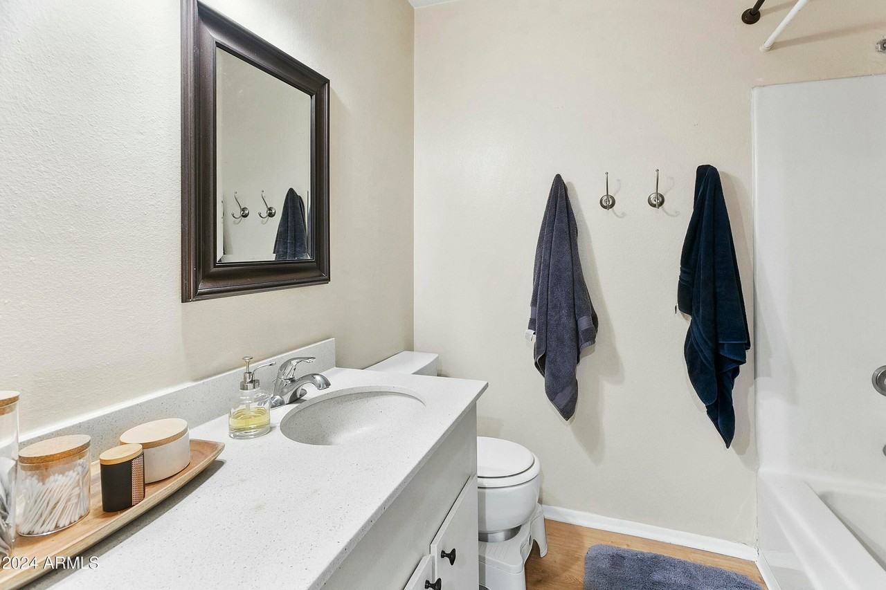 4808 S Stanley Pl - Photo 7 of 17