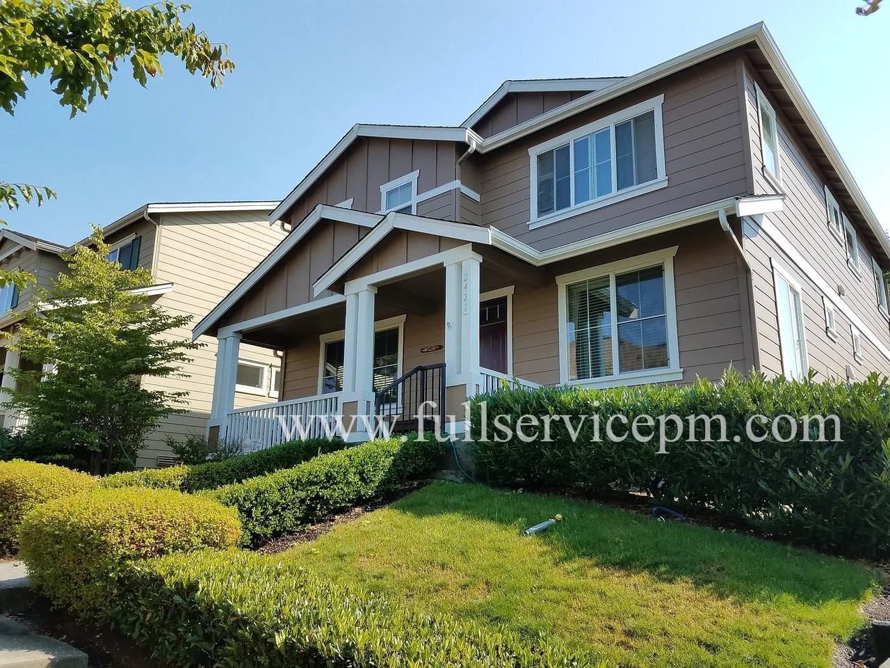 2422 Ne Keystone Ct - Photo 2 of 27