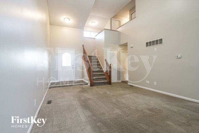 266 Creekway Ct - Photo 3 of 15