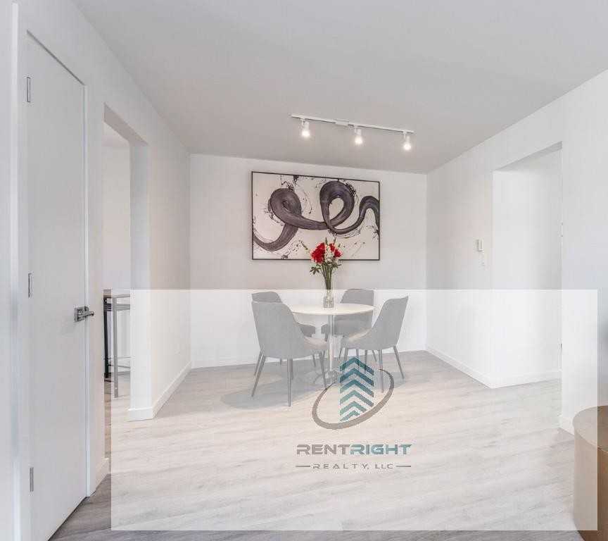 7621 N Sheridan Rd #2K - Photo 5 of 13