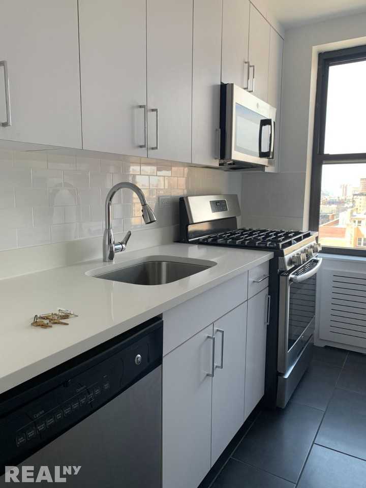 5th Ave #3A - Photo 5 of 9