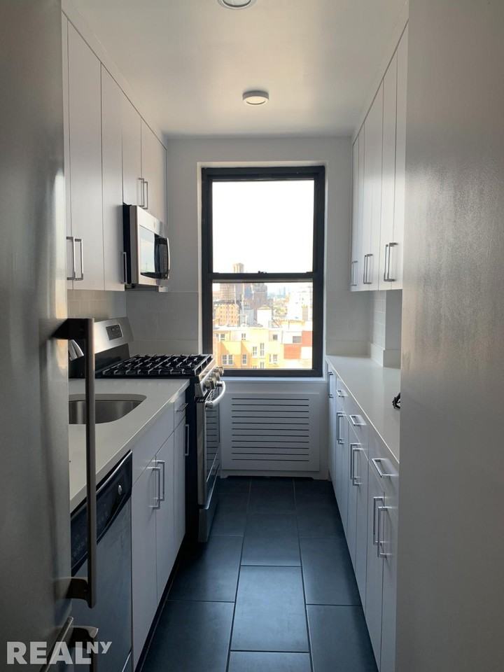 5th Ave #3A - Photo 6 of 9