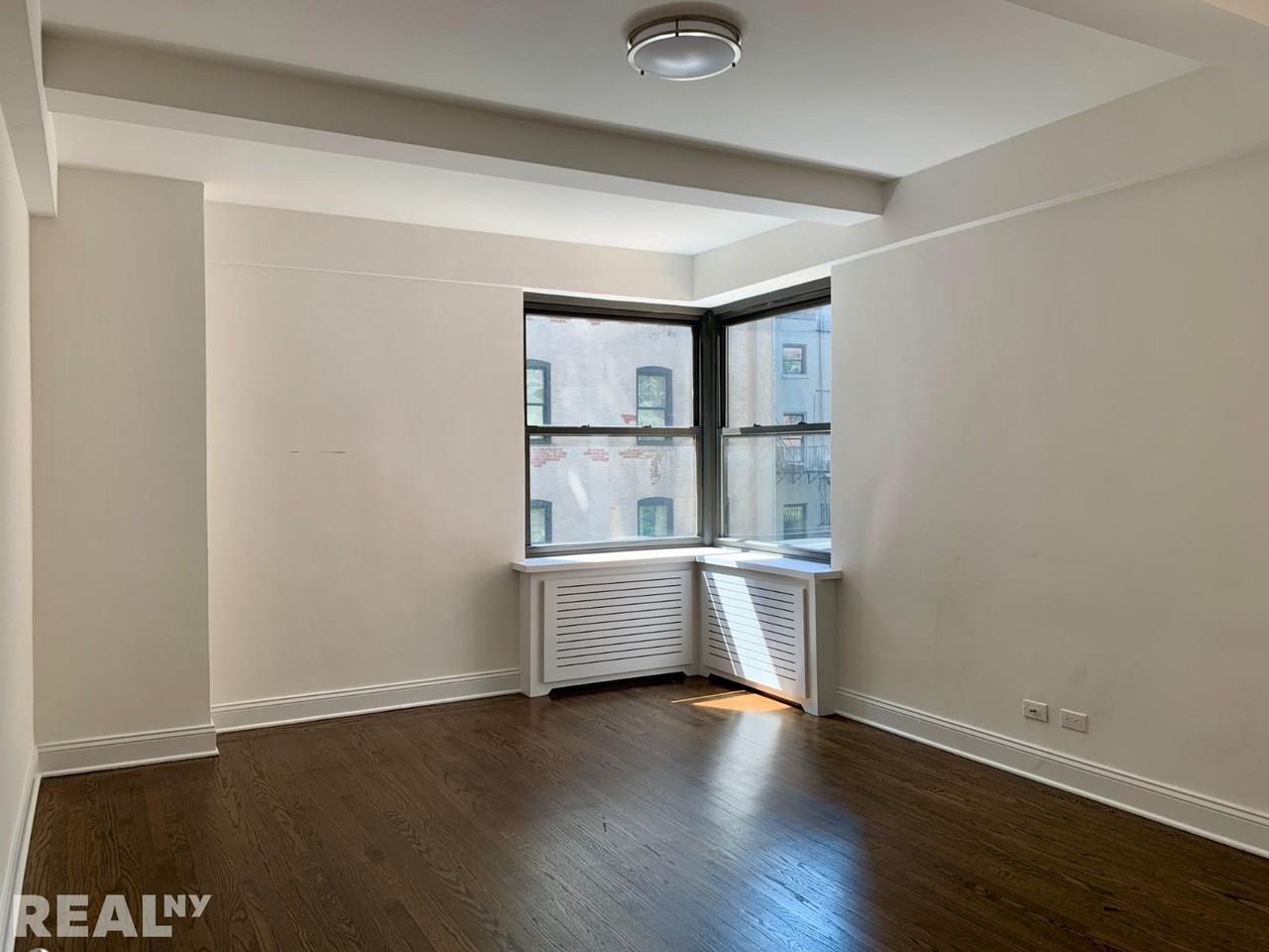 5th Ave #14A - Photo 6 of 8