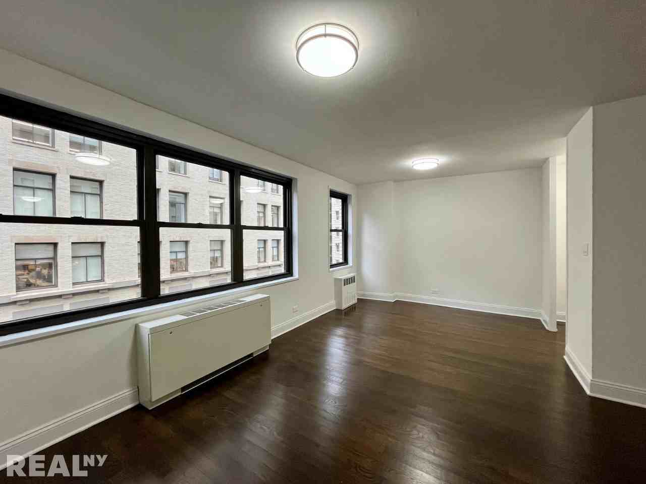 5th Ave #9F - Photo 7 of 7