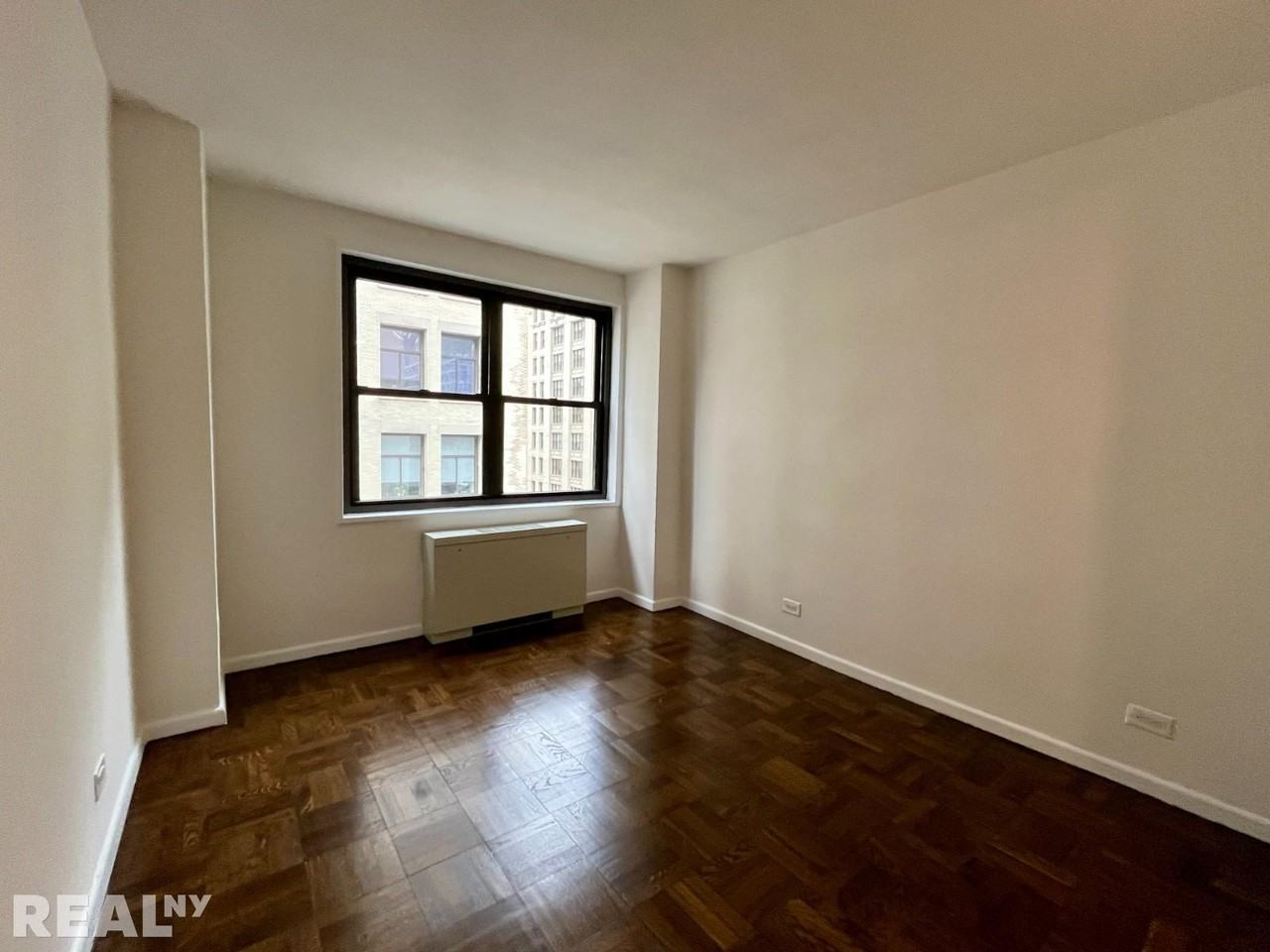 5th Ave #7L - Photo 5 of 7