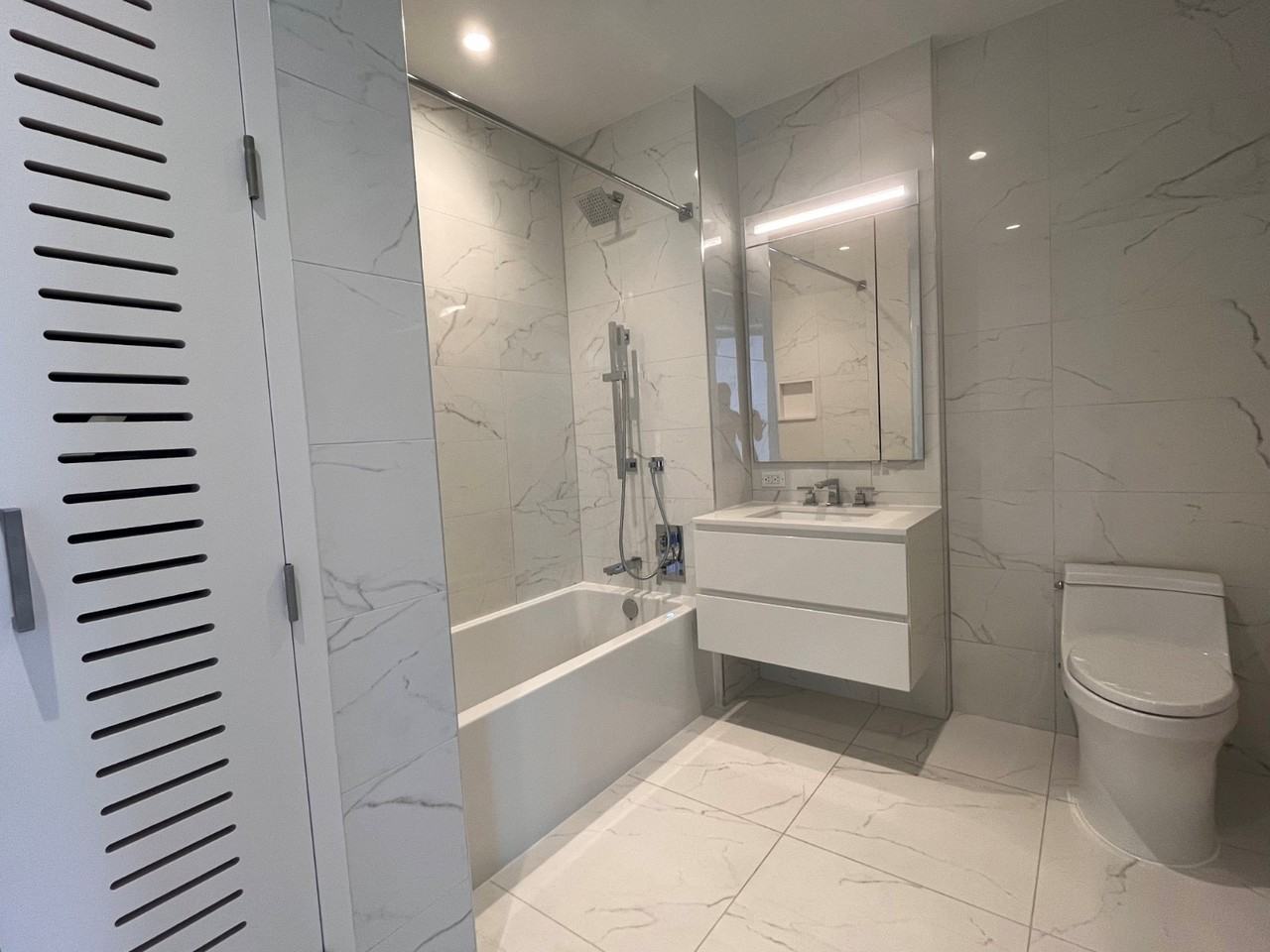 E 44th St #32G - Photo 5 of 5