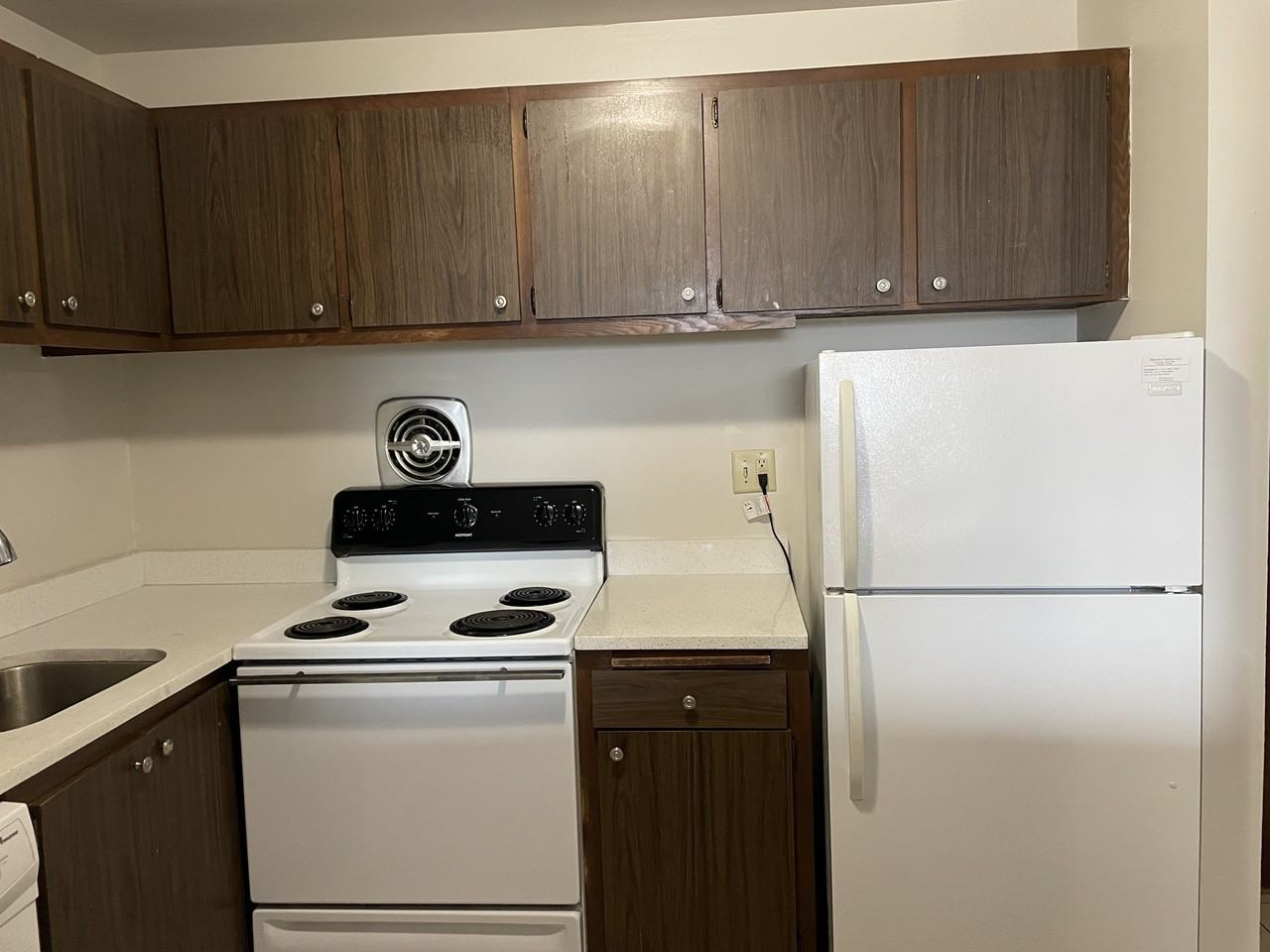 1315 East Elmdale Court - Photo 3 of 15