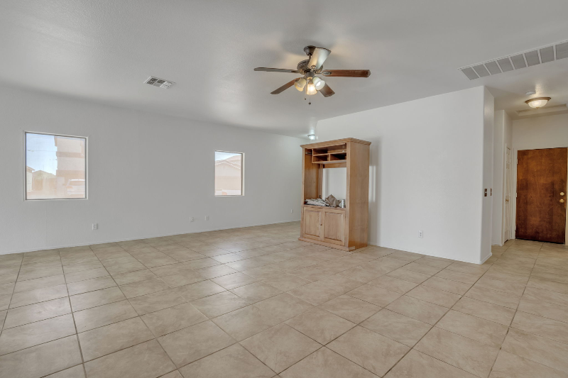 1476 E Avenida Grande - Photo 7 of 28