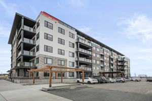 featured image of 8225 19 Avenue Southwest