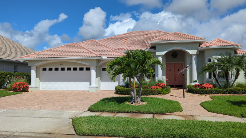 4321 Collingtree Dr - Photo 2 of 20