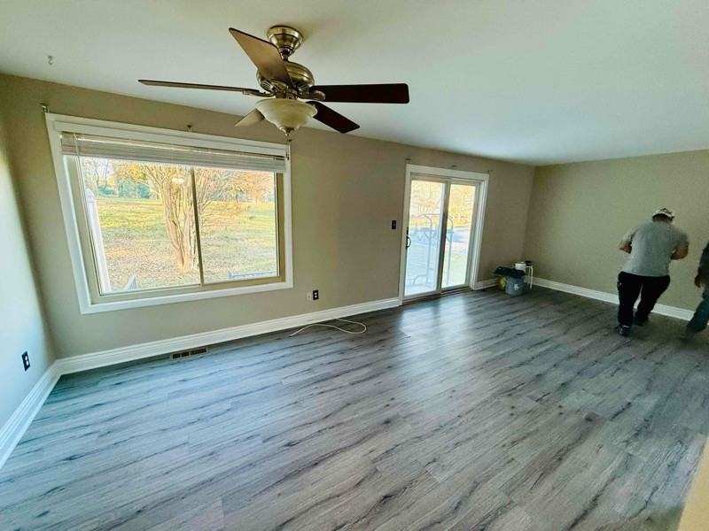 111 Eastford Ct - Photo 2 of 15