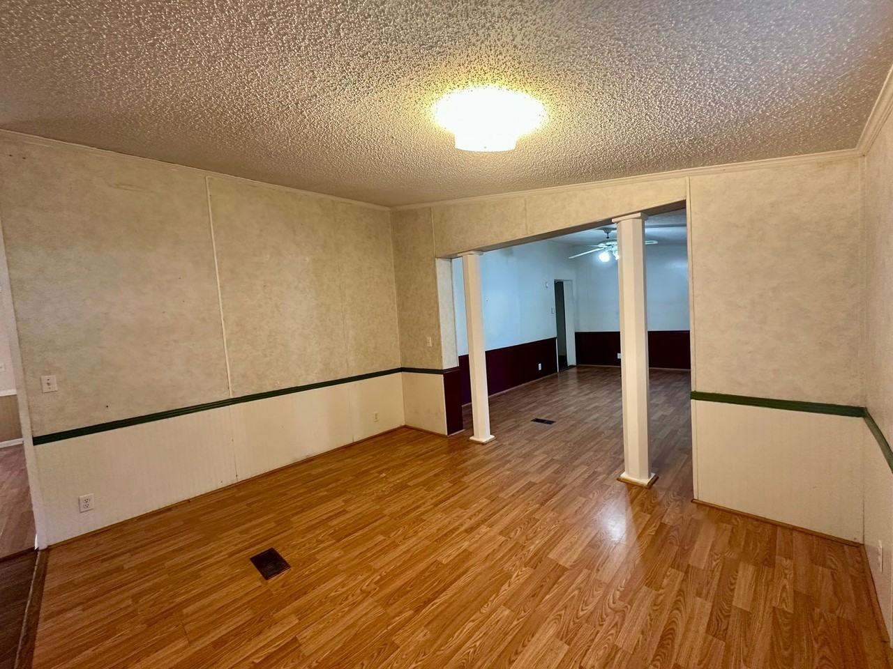 746 Point Dr - Photo 3 of 14