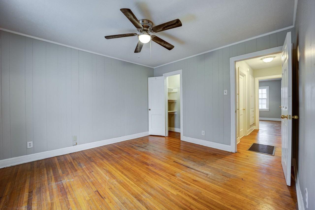 1020 S 20th St - Photo 3 of 23