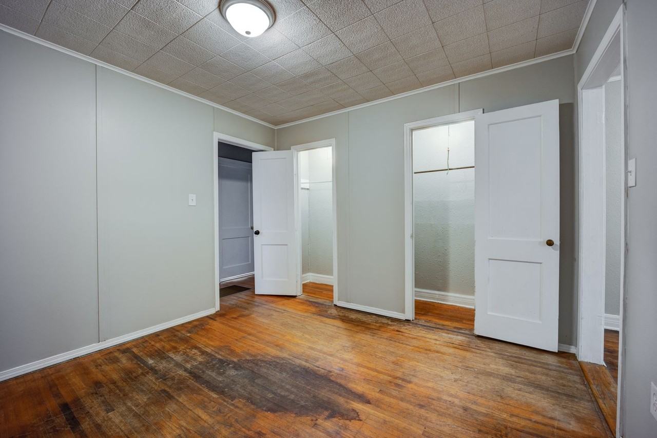 1020 S 20th St - Photo 7 of 23