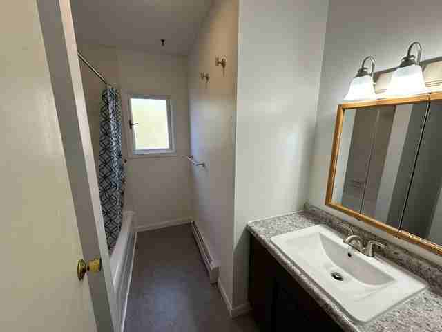 917 7th Ave #1 - Photo 7 of 13