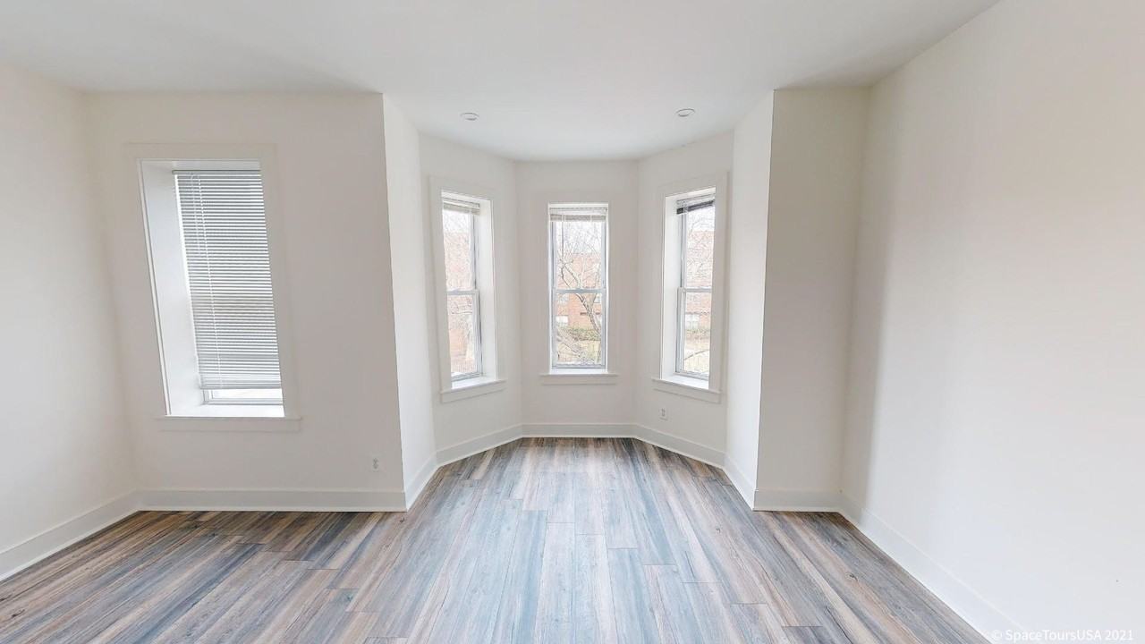 1452 Fairmont St Nw #B - Photo 6 of 13