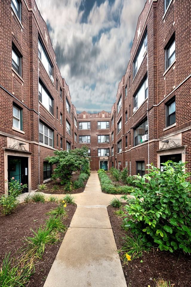 4850 W North Ave - Photo 2 of 10