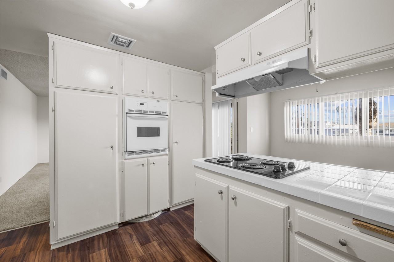 525 E. 99th St. - Photo 5 of 18