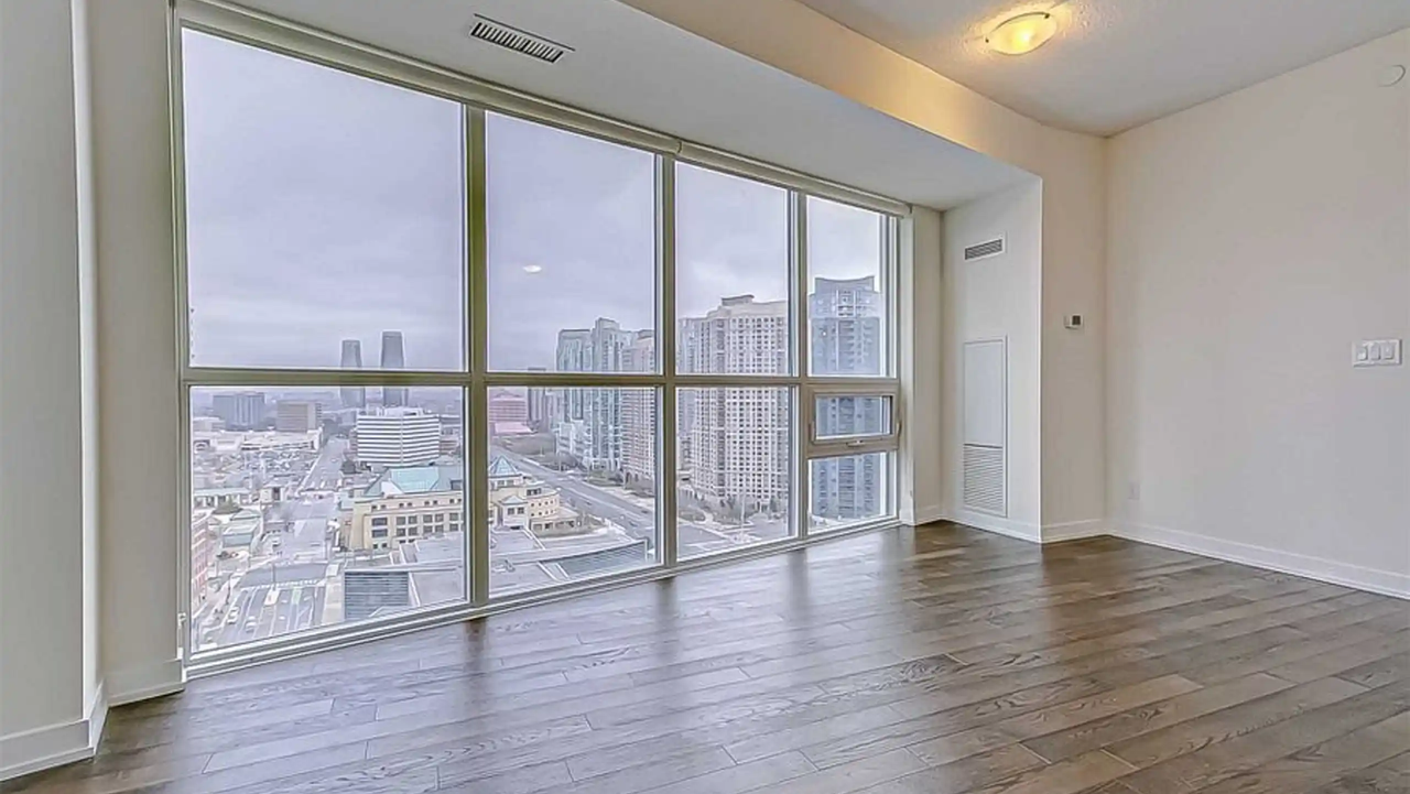 Confederation Pkwy & Burnhamthorpe Rd W - Photo 4 of 7