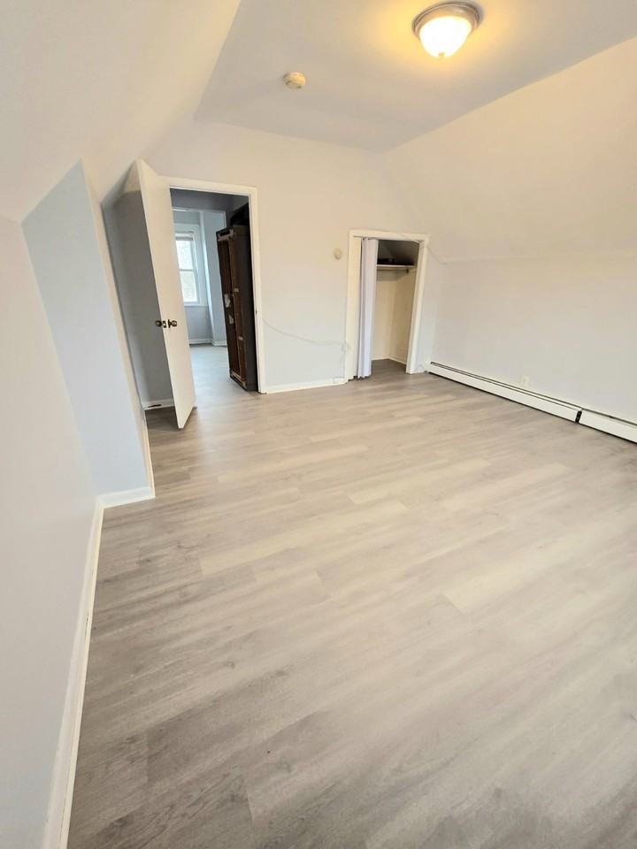 225 Linden Road #2 - Photo 3 of 5