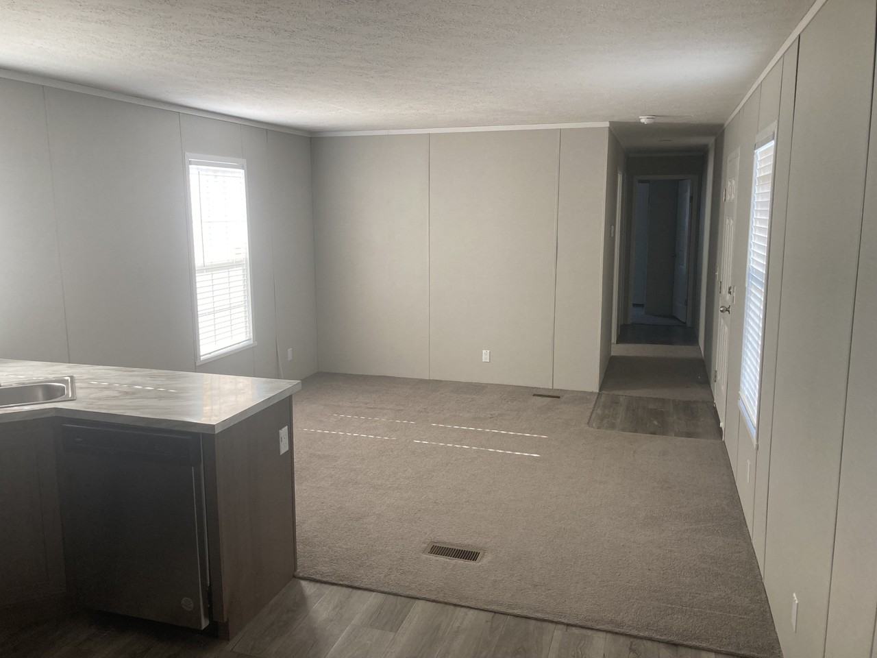 160 Forrest Ave #FP20 - Photo 3 of 8