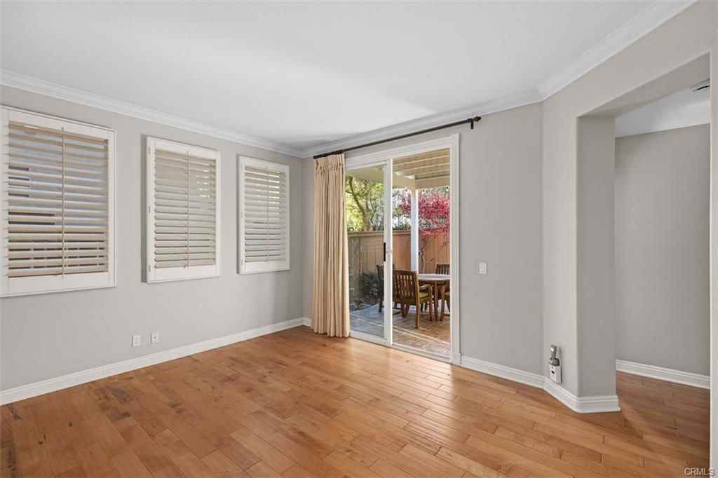 33 Cumberland Ln - Photo 2 of 8