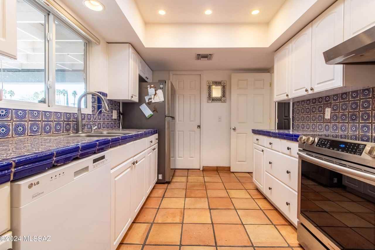 3752 East Calle Guaymas - Photo 2 of 39