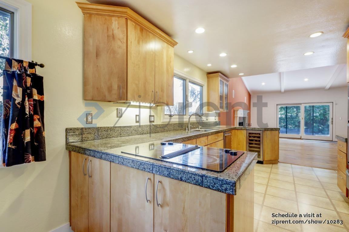 754 Sutro Ave - Photo 6 of 20