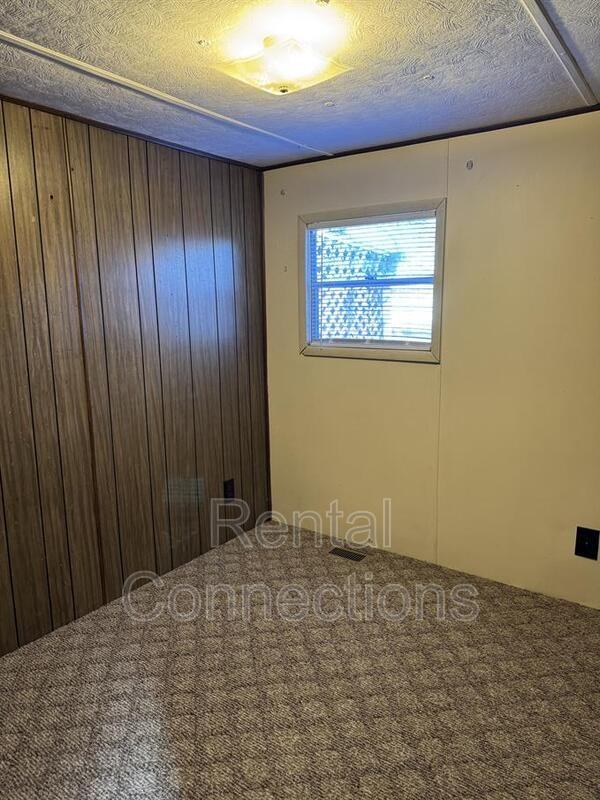 309 Washington St - Photo 4 of 12