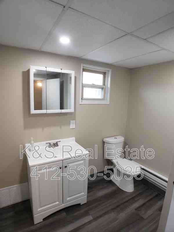 1145 Lincoln Way - Photo 6 of 7