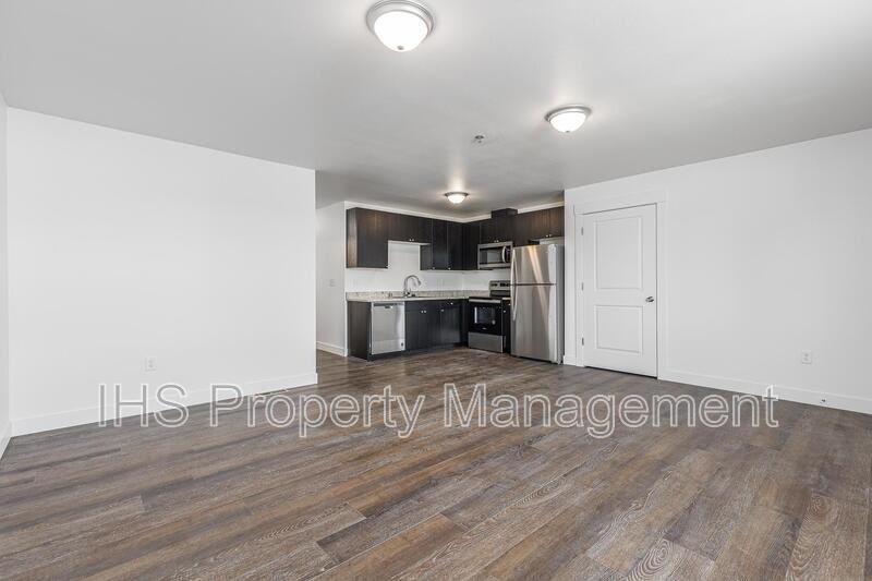 485 S 38th Ave #A203 - Photo 7 of 27
