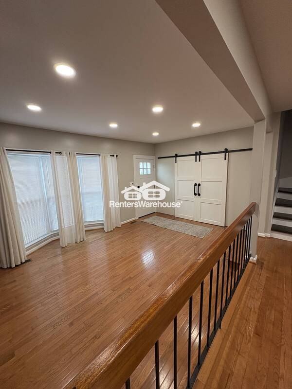 9016 Deviation Rd - Photo 3 of 16