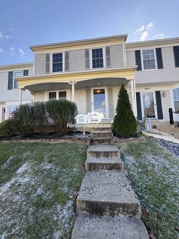 1812 Glendale Ln - Photo 2 of 19
