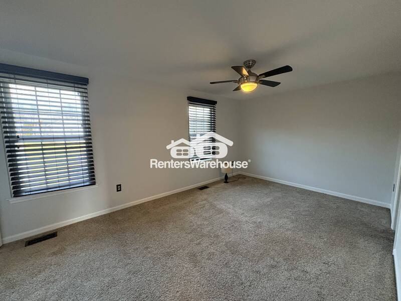 1812 Glendale Ln - Photo 3 of 19