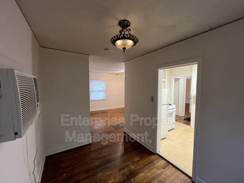 801 Bowen Cir - Photo 7 of 27