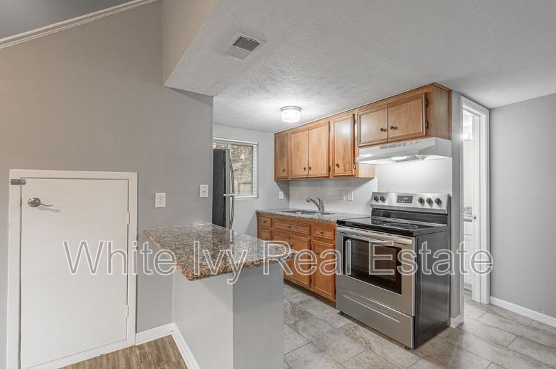 26612 Primrose Ct - Photo 2 of 8