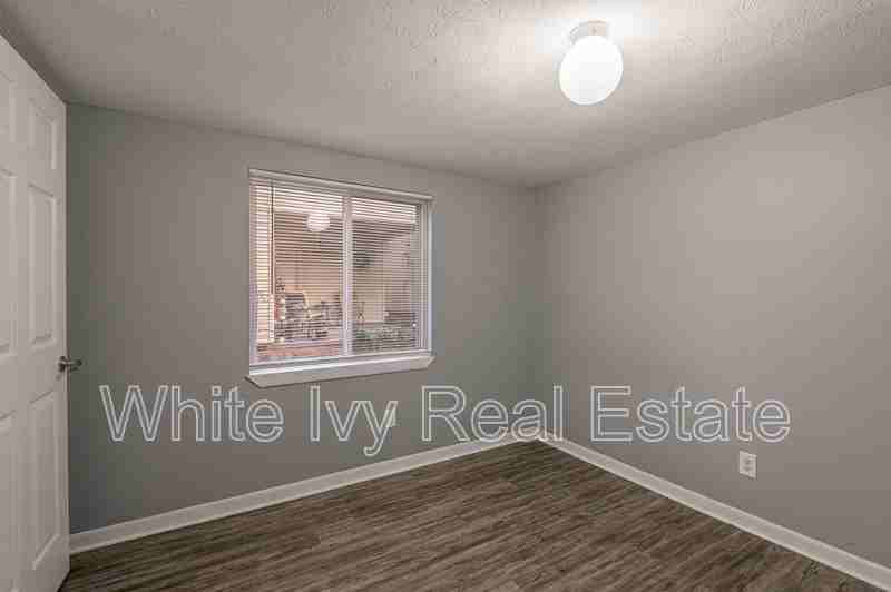 26612 Primrose Ct - Photo 3 of 8