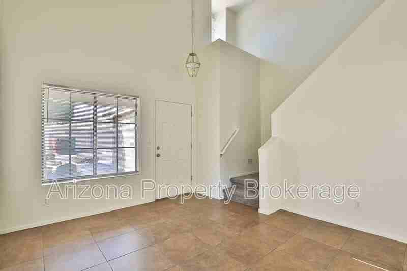 34437 N Picket Post Dr - Photo 3 of 27