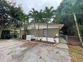 featured image of 1406 Arpeika St