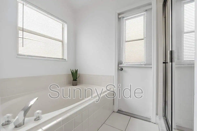 820 Briargrove Ave - Photo 4 of 42