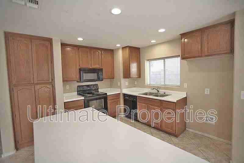 6153 W Echo Ln - Photo 6 of 21