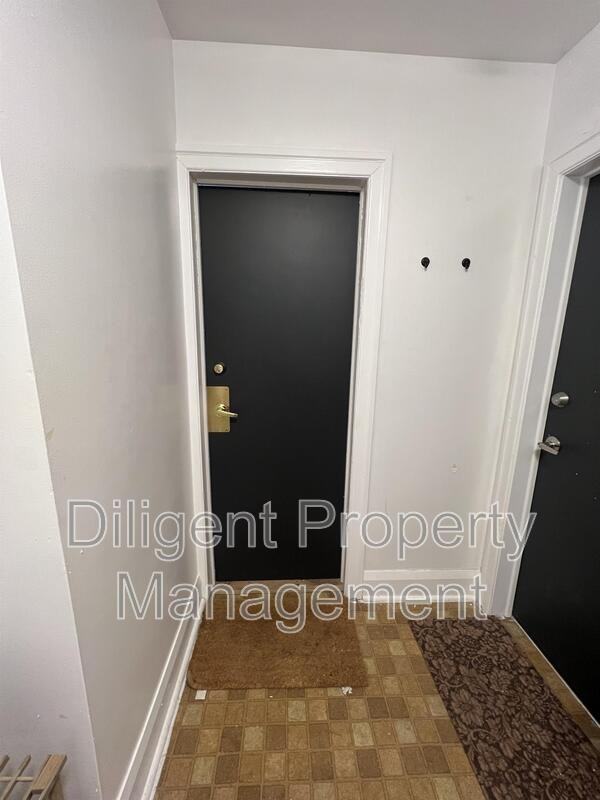 642 Bolivar St - Photo 4 of 34