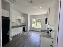 102 7th St Sw #2 - Photo 1 of 1