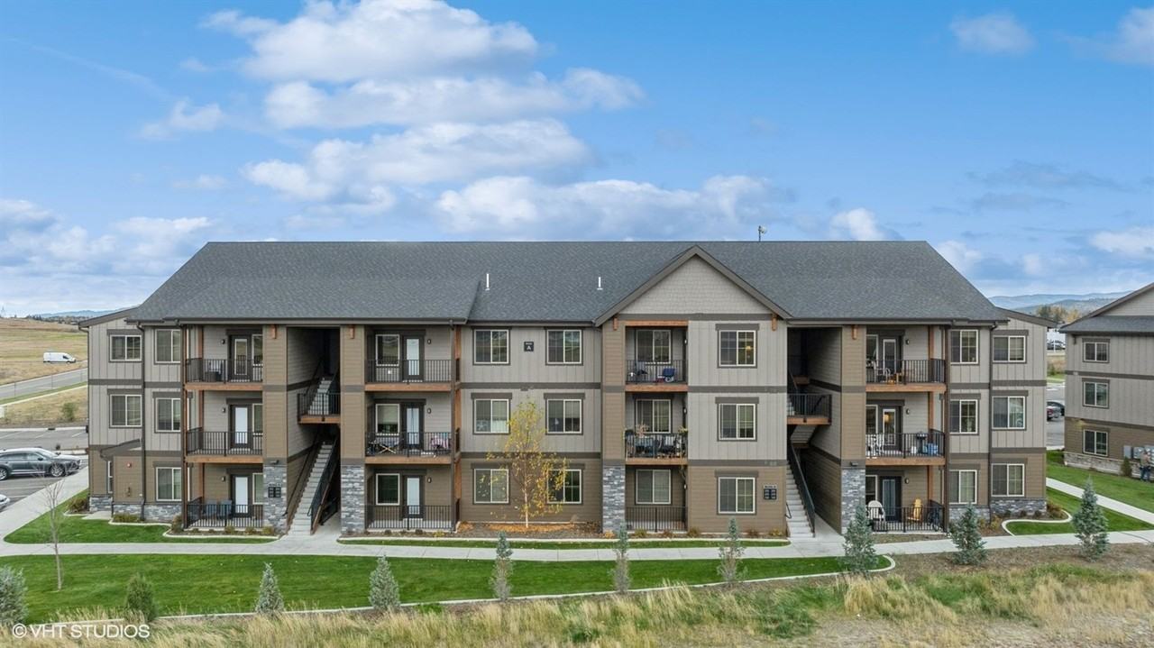 Eagle Valley Ranch Apartments (D) - Photo 2 of 3