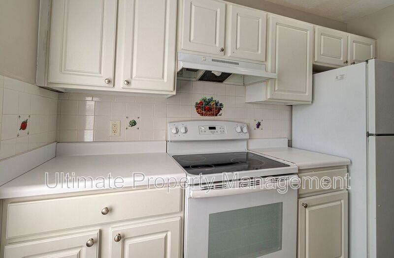 741 Sunseeker Dr - Photo 3 of 18