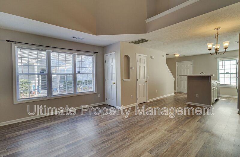 741 Sunseeker Dr - Photo 5 of 18