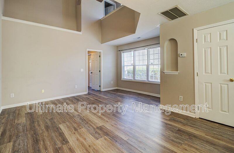 741 Sunseeker Dr - Photo 6 of 18