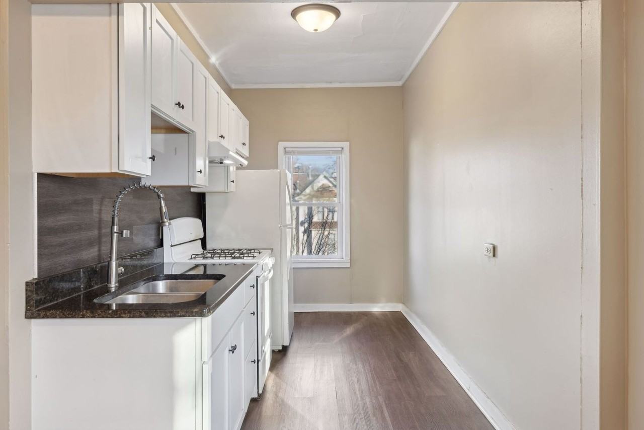 938 - 940 East 3rd Street - Photo 2 of 43