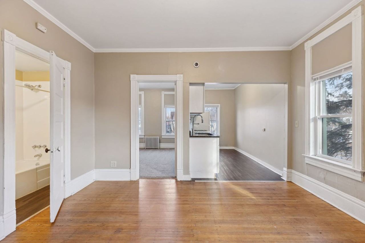 938 - 940 East 3rd Street - Photo 6 of 43