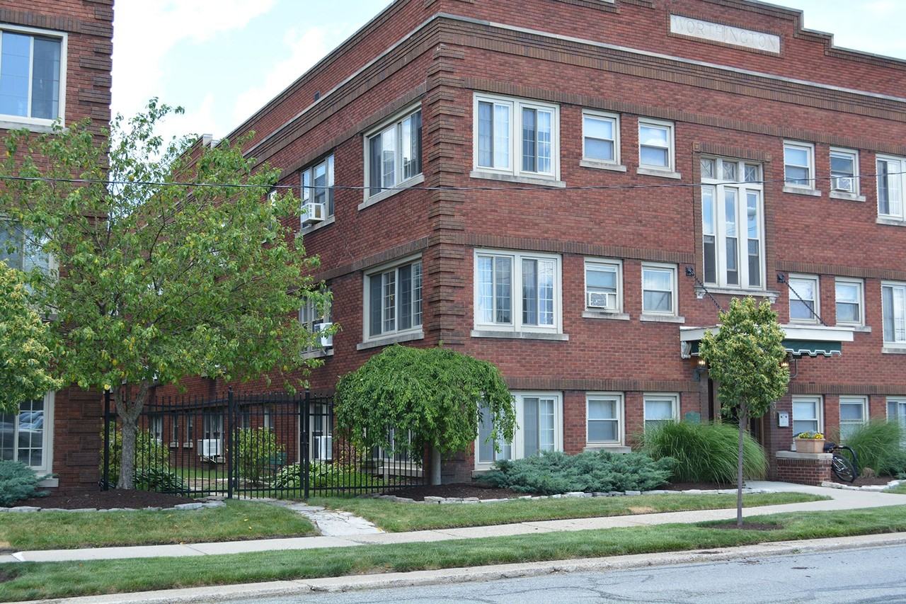 Historic Worthington Manor Apartments - Photo 2 of 12